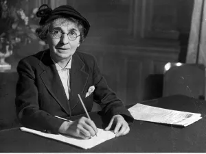 Isobel McLennan March 1954 Civil Service Equal Pay Former Suffragette