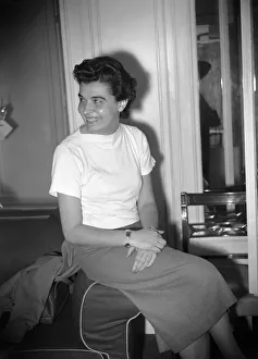 Italian Actresses in the UK to attend the 1952 Italian Film Festival