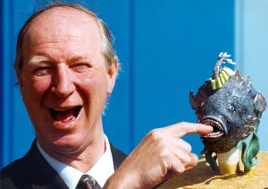 Sports Ikon Prints: Jack Charlton at the Seal Life Centre in Tynemouth in March 1996