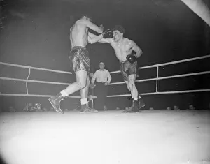 00002 Prints: Jack Gardener v Johhny Williams XP0000 12 / 3 / 1952 C1228 / 2