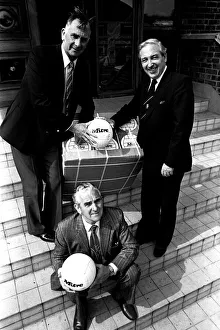 00498 Prints: Jackie Milburn, Jim Turney, chairman of Turney-Wylde and vice chairman of Blyth Spartans