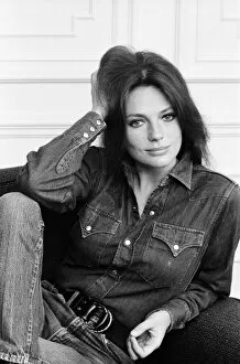 Images Dated 17th April 1970: Jacqueline Bisset in her suite at The Connaught Hotel. 17th April 1970