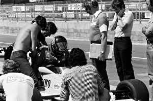 00497 Prints: James Hunt puts his new car, the Marlborough-McLaren M. 26