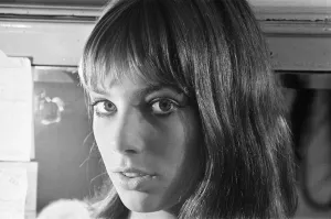 Plays Prints: Jane Birkin, English actress currently starring in Graham Greene play, Carving a Statue