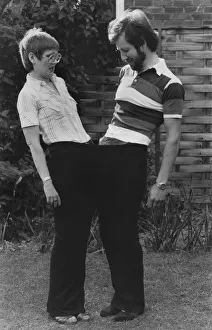 00060 Prints: Janet and Tony share a pair of her old size 28 trousers after she lost a large amount of