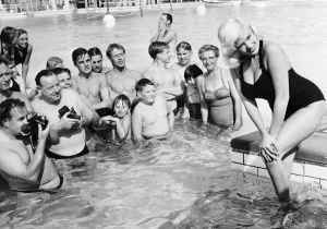 Glamourous Prints: Jayne Mansfield in swimming pool in Blackpool September 1959