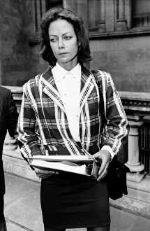 Depression Prints: Jenny Seagrove Actress in a high court divorce leaving the court in July 1988