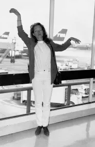 Jenny Seagrove Actress leaving Airport for New York and Los Angeles to promote her latest