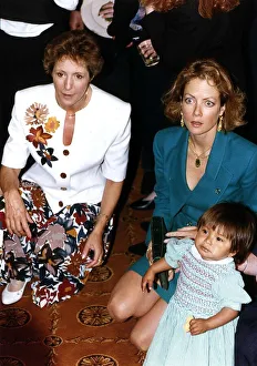 00139 Prints: Jenny Seagrove actress with Prime Ministers wife Norma Major at party At 10 Downing