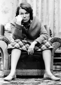 Tired Prints: Jill Gascoigne Actress playing the part of a tough cockney mum in the play Scrape of