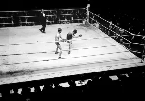 Jimmy Wilde fought the American Memphis Pal Moore at Olympia London on the 17th July