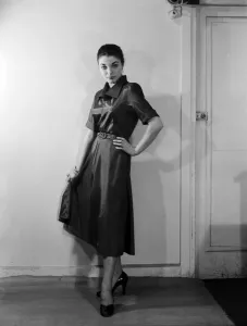 00659 Prints: Joan Collins, modelling for Daily Herald Women Sence Feature, 31st December 1951