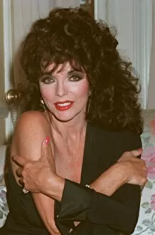 Images Dated 13th June 1989: JOAN COLLINS IN PHOTOCAL 13 / 06 / 1989