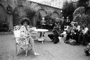 01086 Prints: Joan Collins promoting her new television series Sins'. 4th September 1987