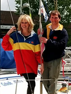 Images Dated 19th May 1996: JOANNA LUMLEY NAMED THE REVOLUTIONARY 50 FOOT YACHT AQUA QUORUM READY FOR PETE GOSS TO