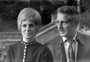 Joanne Woodward and Husband Paul Newman October 1969 At a press conference in