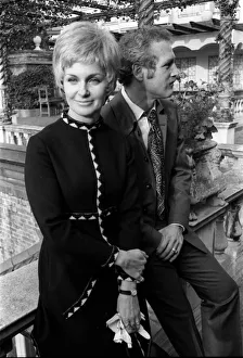 Joanne Woodward October 1969 And Husband Paul Newman at a press conference in