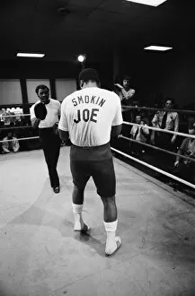 Images Dated 21st January 1974: Joe Frazier preparing for his second fight with Muhammad Ali. 21st January 1974