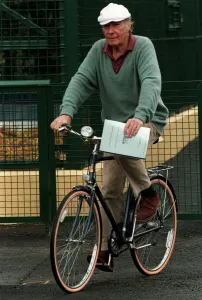 John Aspinall Zoo Owner December 1997 Owner of Howletts Zoo were zoo keepers have