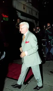 00139 Prints: John Inman Actor July 1998 Arriving at sticky Fingers resturant
