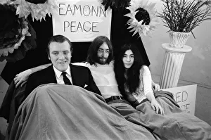 00809 Prints: John Lennon and Yoko Ono appear on Thames Televisions Today