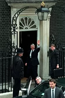 Images Dated 11th March 1992: JOHN MAJOR OUTSIDE NUMBER 10 DOWNING STREET, LONDON 11 / 03 / 1992