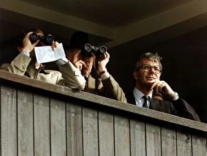 Images Dated 2nd April 1991: John Major Prime Minister at Hereford races on Easter Monday 1991