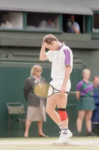 01233 Prints: John McEnroe v Andre Agassi, Wimbledon Mens Semi-Final, Lawn Tennis Club, Wimbledon