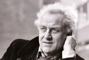 Core54 Prints: John Thaw actor - November 1980 Head on hand Looking wistfully into space
