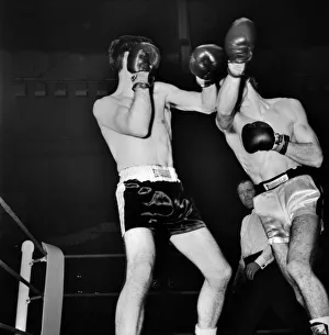 Johnny Clark v. Jackie Burke seen here at the Royal Albert Hall. December 1969 Z11627-005
