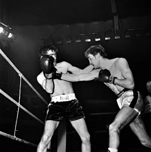 Johnny Clark v. Jackie Burke seen here at the Royal Albert Hall. December 1969 Z11627-004