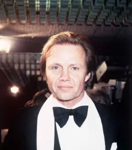 Tuxedo Prints: Jon Voight actor attends film premiere - March 1983 DBase MSI
