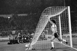 00807 Prints: Jubilant Kevin Keegan after scoring Englands opening goal during the England v