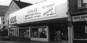Images Dated 1st January 1985: Jubille shopping hall, station road, port talbot, 1985 DR book Neath & Port Talbot