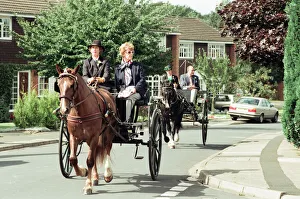 01072 Prints: Judges in horse-drawn carriages view the village of Hartlebury, Worcestershire