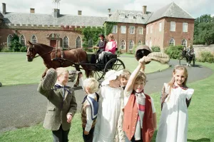 01072 Prints: Judges in horse-drawn carriages view the village of Hartlebury, Worcestershire