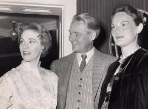 1959 Prints: Julie Andrews with Alec Clunes and his wife backstage during My Fair Lady at the Theatre