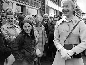 00912 Prints: Katharine, Duchess of Kent meets the people of Grosmont before opening the 18-mile