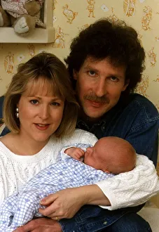 00126 Prints: Kathryn Holloway TV Presenter With Husband Andy Watts And Baby Sam