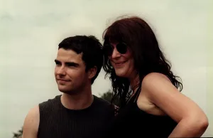 00102 Prints: Kelly Jones lead singer of Stereophonics at T in the Park getting his photo taken with a