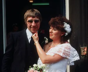 01517 Prints: Ken Buchanan boxer August 1983 wedding bride with fist at grooms chin