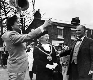 Cutting Prints: Ken Dodd cutting the tape to open the Knotty Ash community centre