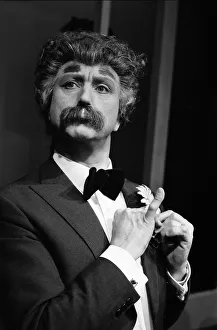 01007 Prints: Ken Dodd, the nut of Knotty Ash, opens his one man show - Ha Ha - at the Playhouse