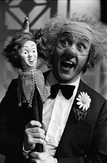 01007 Prints: Ken Dodd, the nut of Knotty Ash, opens his one man show - Ha Ha - at the Playhouse
