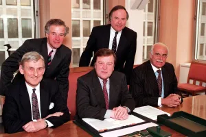 01427 Prints: KENNETH CLARKE WITH NEW CABINET MEMBERS INCLUDING MICHAEL JACK - 16 / 04 / 1992