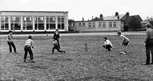 00636 Collection: Kids playing a game of cricket at Ravenswood Junior School Ravenswood Road