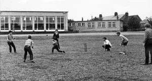 Batting Prints: Kids playing a game of cricket at Ravenswood Junior School Ravenswood Road