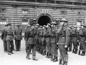 King George VI inspecting Home Guard at Buckingham Palace 1941 WW2