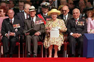 01440 Prints: King Hussein of Jordan with Queen Elizabeth II and Prince Philip