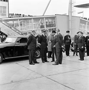 01254 Prints: King Olav V of Norway arrived on SAS aircraft at London Airport on a private visit